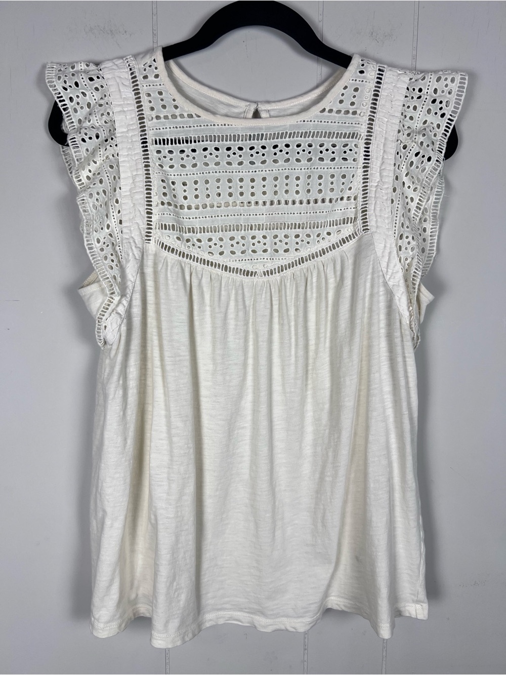 LOFT Eyelet Flutter Sleeve Cream Women’s Top Blouse Cotton Size Medium